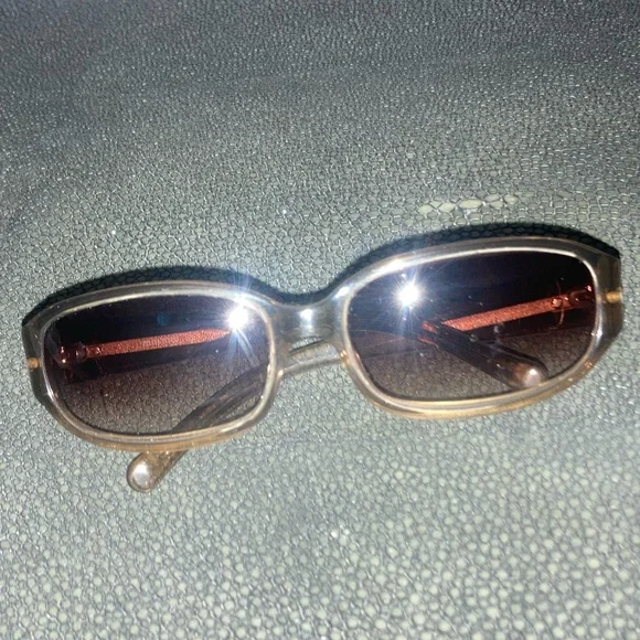 MIU MIU 1980s-1990s VINTAGE SUNGLASSES - Picture 7 of 7